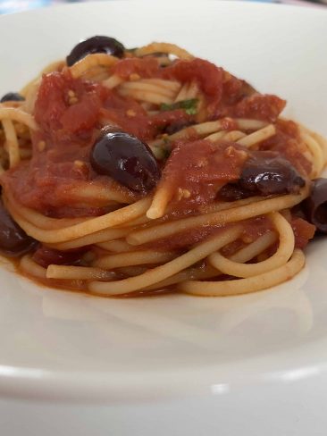 spaghetti alla puttanesca