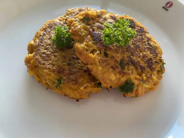 Easy carrot fritters