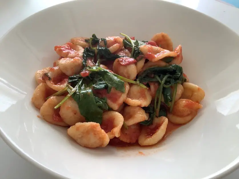 orecchiette with arugula and tomatoes