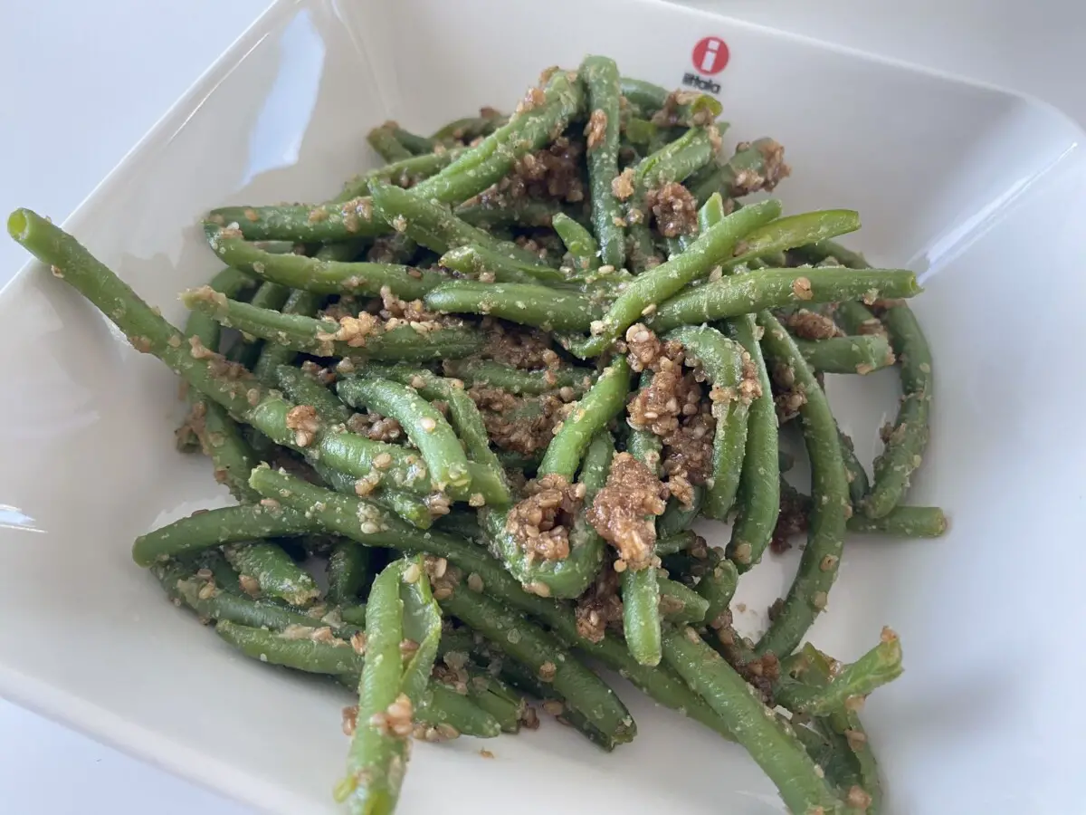 green beans in sesame sauce